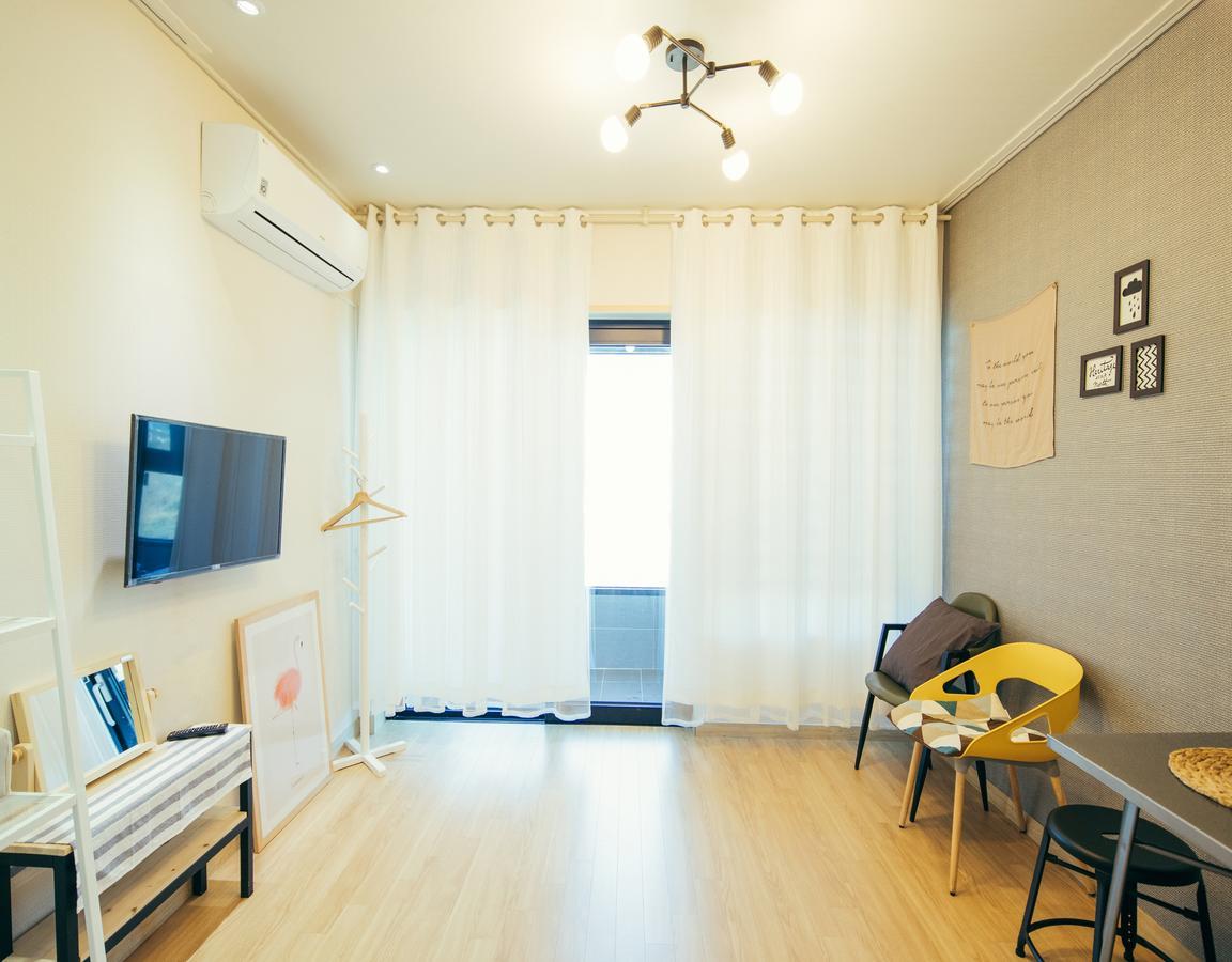 Jeju Feel Pension Buitenkant foto